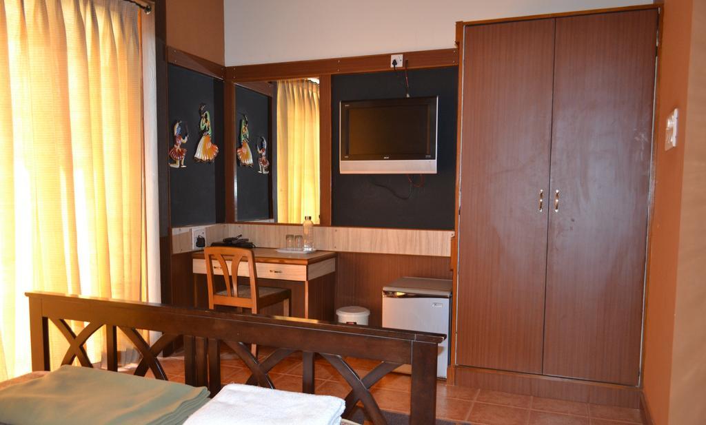 Casa Tropicana - Hotel & Homestays Panaji Exteriör bild