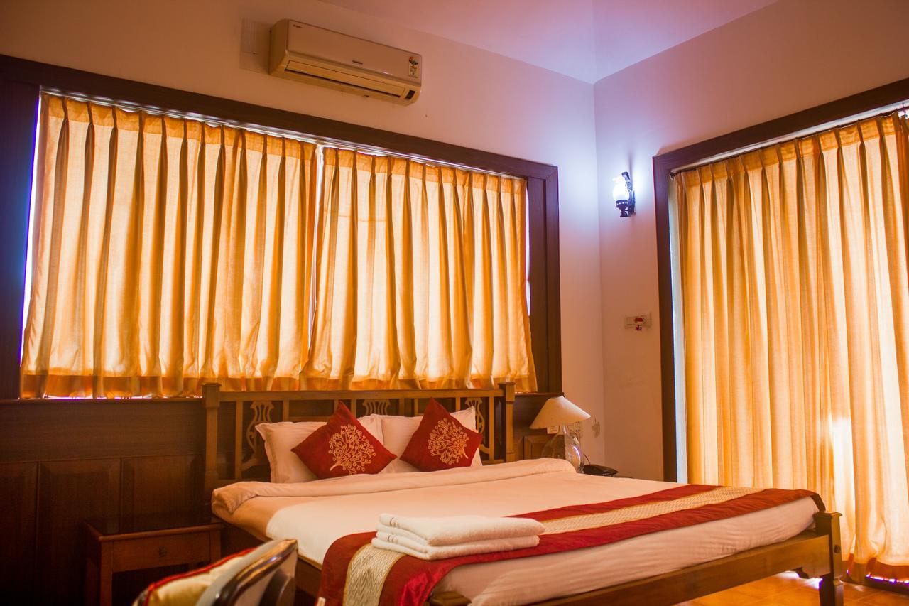 Casa Tropicana - Hotel & Homestays Panaji Exteriör bild