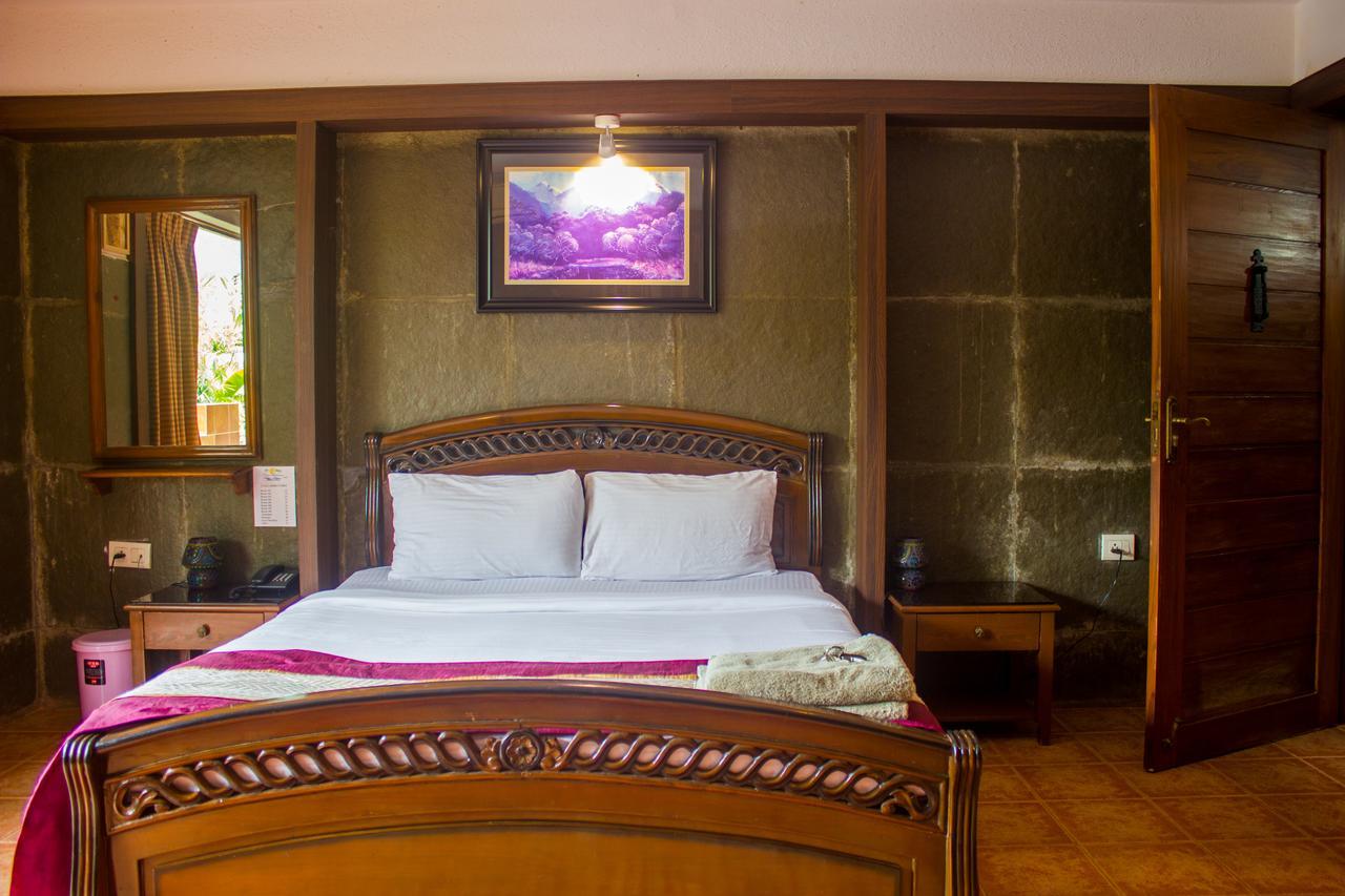 Casa Tropicana - Hotel & Homestays Panaji Exteriör bild